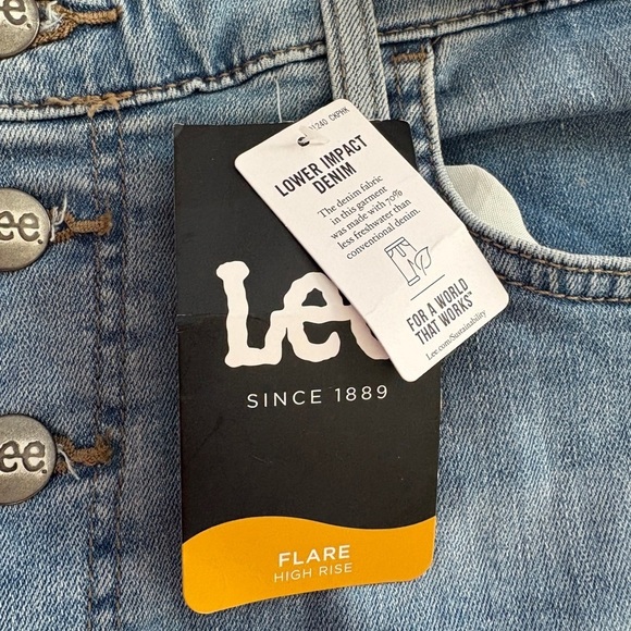Lee Women's High Rise Exposed Button Flare Jeans Blue Size 14 Petite NWT - Picture 9 of 11